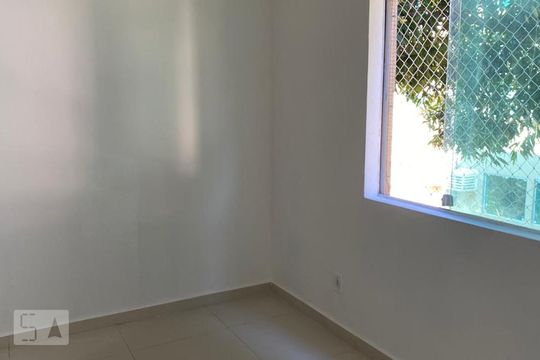 Quarto 1 de apartamento para alugar com 2 quartos, 42m² em Jacarepaguá, Rio de Janeiro