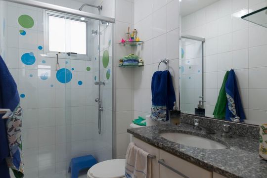 Banheiro social de apartamento à venda com 3 quartos, 92m² em Bosque da Saúde, São Paulo