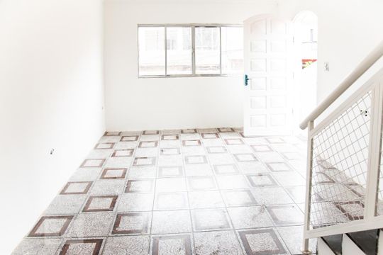 Sala de casa para alugar com 4 quartos, 165m² em Itaquera, São Paulo