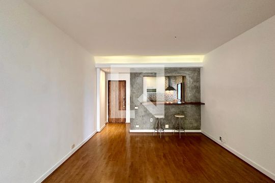 Sala de apartamento para alugar com 3 quartos, 100m² em Humaitá, Rio de Janeiro