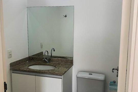 Banheiro de apartamento à venda com 2 quartos, 69m² em Parque Residencial Nove de Julho, Jundiaí
