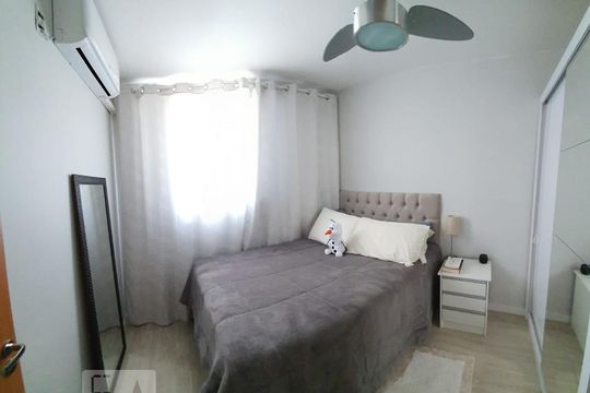 Quarto de apartamento à venda com 2 quartos, 54m² em Humaitá, Porto Alegre