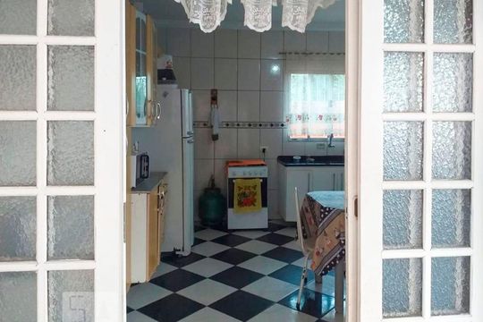 Cozinha de casa para alugar com 4 quartos, 270m² em Parque Boturussu, São Paulo