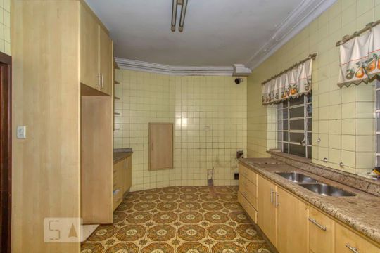 Cozinha de casa para alugar com 5 quartos, 270m² em Jardim Social, Curitiba