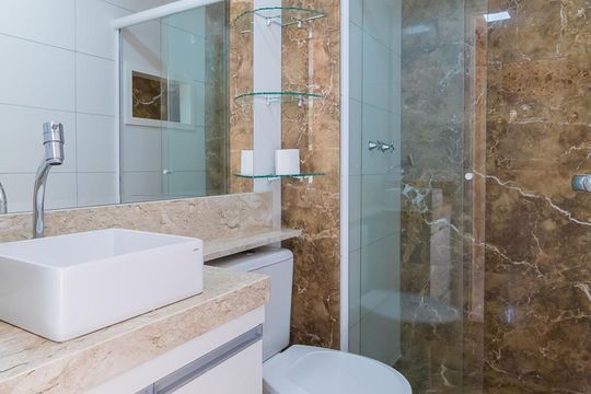 Banheiro de apartamento à venda com 2 quartos, 60m² em Vila Santana, São Paulo