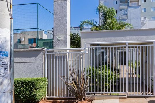Fachada de apartamento à venda com 2 quartos, 60m² em Vila Santana, São Paulo