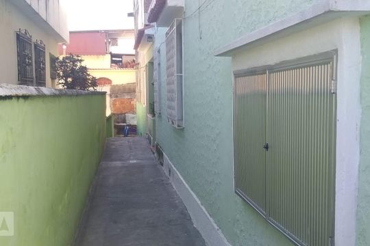 Entrada de apartamento à venda com 2 quartos, 65m² em Braz de Pina, Rio de Janeiro