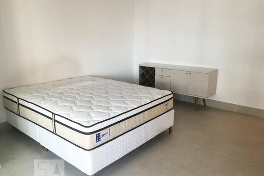 Quarto de kitnet/studio para alugar com 1 quarto, 55m² em Vila Regente Feijó, São Paulo