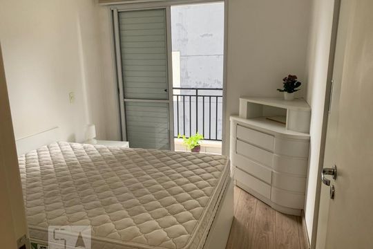 Suíte de apartamento para alugar com 2 quartos, 53m² em Sumarezinho, São Paulo