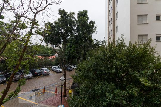Vista de apartamento à venda com 2 quartos, 62m² em Vila Campestre, São Paulo