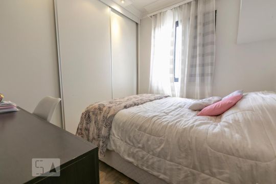 Suíte de apartamento à venda com 2 quartos, 64m² em Vila Pereira Cerca, São Paulo