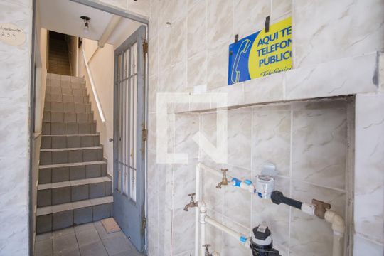 Área comum de casa para alugar com 2 quartos, 75m² em Vila Carrão, São Paulo