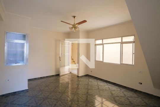 Casa para alugar com 2 quartos, 75m² em Vila Carrão, São Paulo