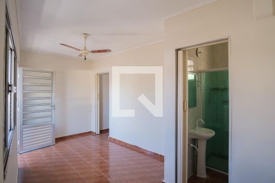 Suíte de casa para alugar com 2 quartos, 75m² em Vila Carrão, São Paulo