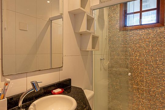 Banheiro Social de casa para alugar com 2 quartos, 70m² em Barreto, Niterói