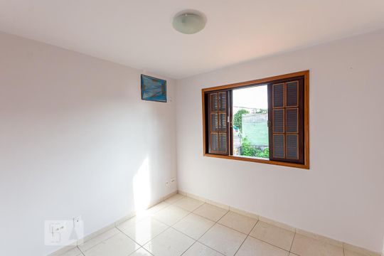 Quarto 1 de casa para alugar com 2 quartos, 70m² em Barreto, Niterói
