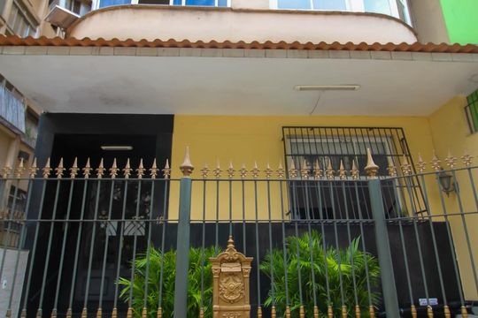 Fachada do Prédio de apartamento para alugar com 1 quarto, 46m² em Glória, Rio de Janeiro
