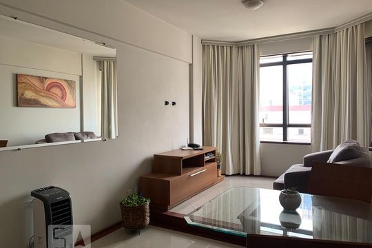 Sala de apartamento para alugar com 1 quarto, 48m² em Centro, Campinas