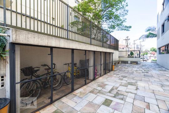 Bicicletário de apartamento para alugar com 2 quartos, 60m² em Saúde, São Paulo