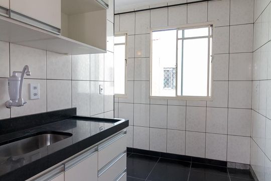 Cozinha de apartamento para alugar com 2 quartos, 46m² em Vila Rio, Guarulhos