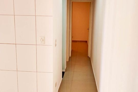 Corredor de apartamento à venda com 2 quartos, 62m² em Sítio Pinheirinho, São Paulo
