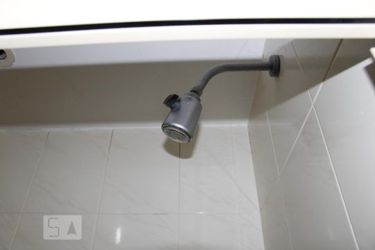 Banheiro de apartamento à venda com 2 quartos, 76m² em Urca, Rio de Janeiro