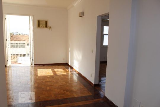 Sala  de apartamento à venda com 2 quartos, 76m² em Urca, Rio de Janeiro