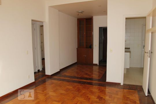 Sala de apartamento à venda com 2 quartos, 76m² em Urca, Rio de Janeiro
