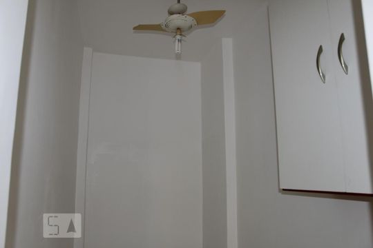 Quarto de serviço de apartamento à venda com 2 quartos, 76m² em Urca, Rio de Janeiro