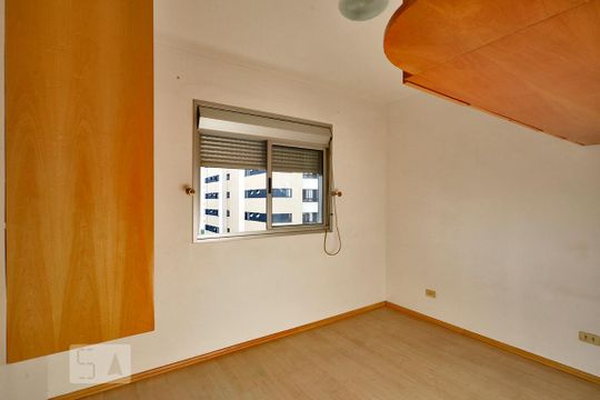 Quarto 1 de apartamento para alugar com 2 quartos, 56m² em Vila Pompéia, São Paulo