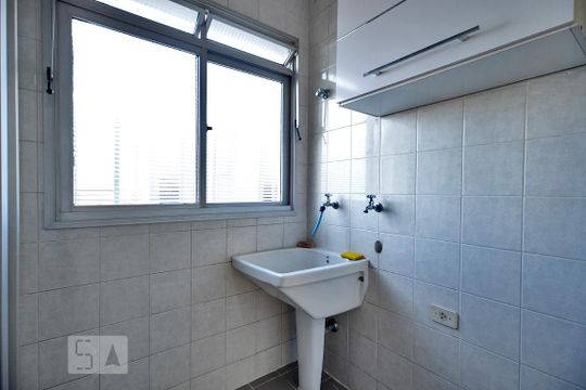 Área de Serviço de apartamento para alugar com 2 quartos, 56m² em Vila Pompéia, São Paulo