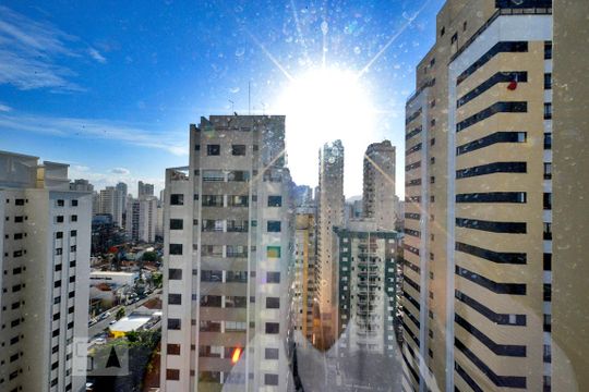 Vista de apartamento para alugar com 2 quartos, 56m² em Vila Pompéia, São Paulo