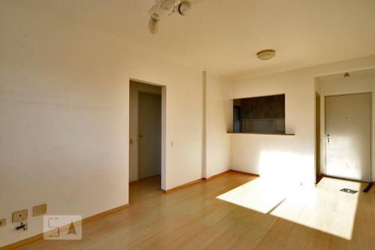 Sala de apartamento para alugar com 2 quartos, 56m² em Vila Pompéia, São Paulo