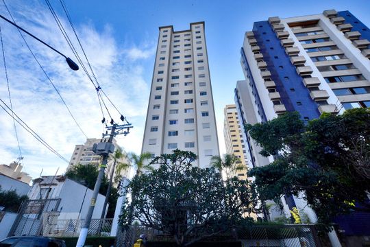 Fachada de apartamento para alugar com 2 quartos, 56m² em Vila Pompéia, São Paulo