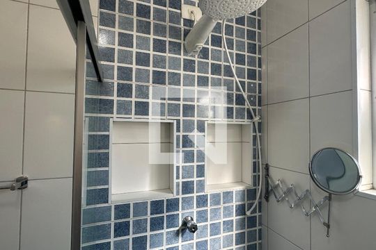 Banheiro Social de apartamento à venda com 1 quarto, 38m² em Perdizes, São Paulo
