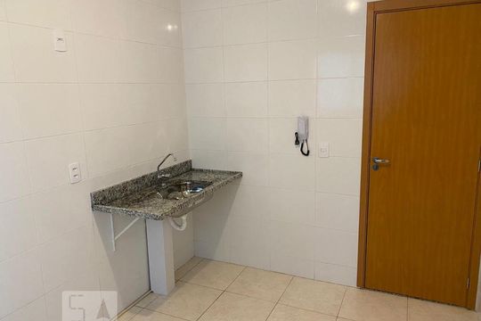 Cozinha de apartamento à venda com 1 quarto, 46m² em Jardim Íris, São Paulo
