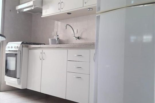 Cozinha de apartamento à venda com 2 quartos, 76m² em Santo Amaro, São Paulo