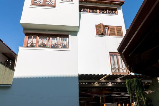 Fachada da casa - fundos de casa para alugar com 3 quartos, 450m² em Jardim Maia, Guarulhos