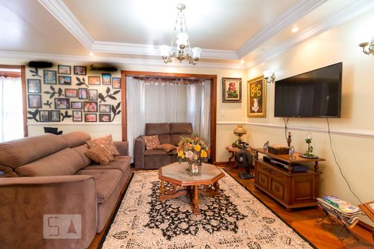 Sala de estar de casa para alugar com 3 quartos, 450m² em Jardim Maia, Guarulhos