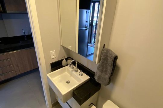 Banheiro de kitnet/studio para alugar com 1 quarto, 21m² em Vila Mariana, São Paulo