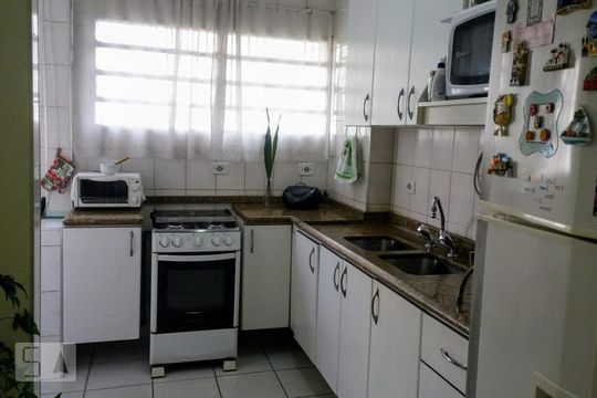 Cozinha de apartamento para alugar com 2 quartos, 84m² em Cerqueira César, São Paulo