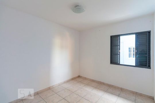 Quarto 2 de casa para alugar com 2 quartos, 75m² em Americanópolis, São Paulo