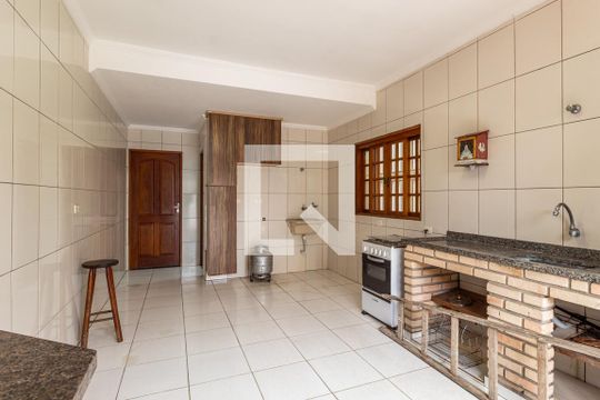 Casa à venda com 6 quartos, 450m² em Vila Rosália, Guarulhos