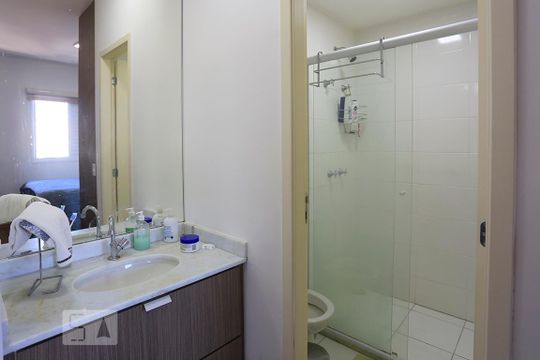 Banheiro de apartamento à venda com 1 quarto, 45m² em Fazenda Morumbi, São Paulo
