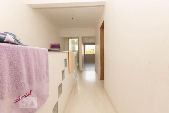 Corredor  de casa à venda com 4 quartos, 235m² em Vila Verde, São Paulo