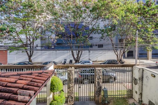 Casa à venda com 4 quartos, 380m² em Santa Lúcia, Belo Horizonte