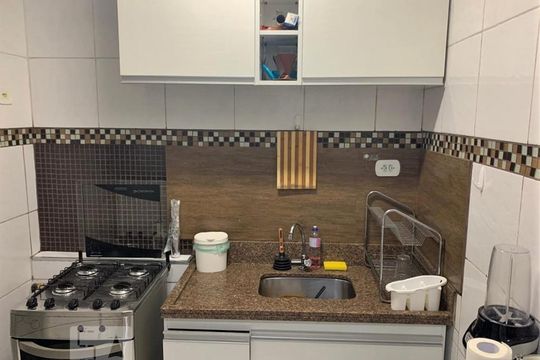 Cozinha de apartamento à venda com 2 quartos, 57m² em Vila Mangalot, São Paulo