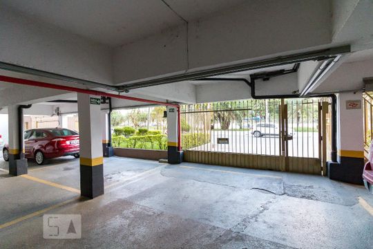 Garagem de apartamento à venda com 3 quartos, 90m² em Vila Moreira, Guarulhos