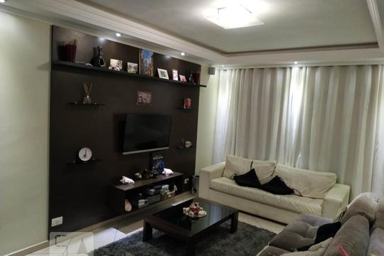 Casa à venda com 3 quartos, 270m² em Vila Campo Grande, São Paulo