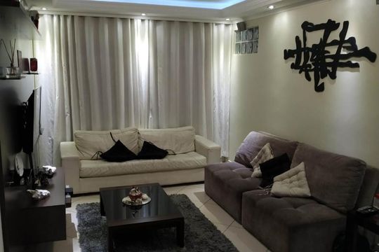 Sala de casa à venda com 3 quartos, 270m² em Vila Campo Grande, São Paulo
